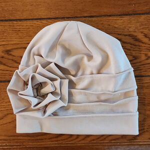 5/$15 Women's cream beige hat cap With Flower Accent